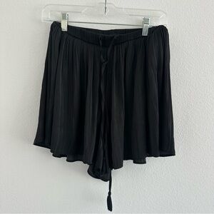 Zara Black Pleated‎ High Waisted Shorts Size: XS